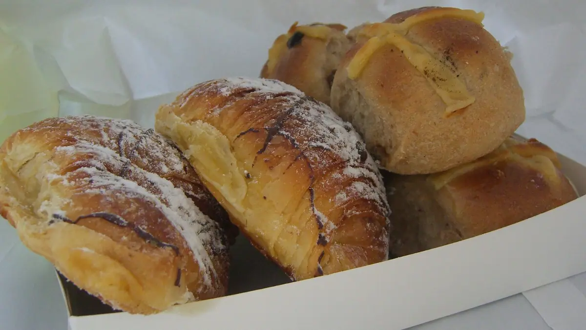 Cake Boutique – patisserie in Hounslow, London